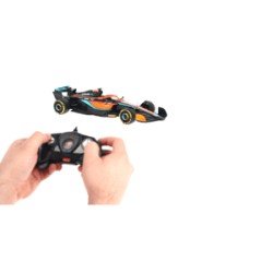 Carro de Control Remoto McLaren F1 Rastar 6 a 8 km/hr 15 m Naranja